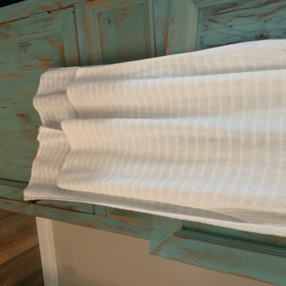 Beautiful BCBG knit cover up - Picture 6 of 6